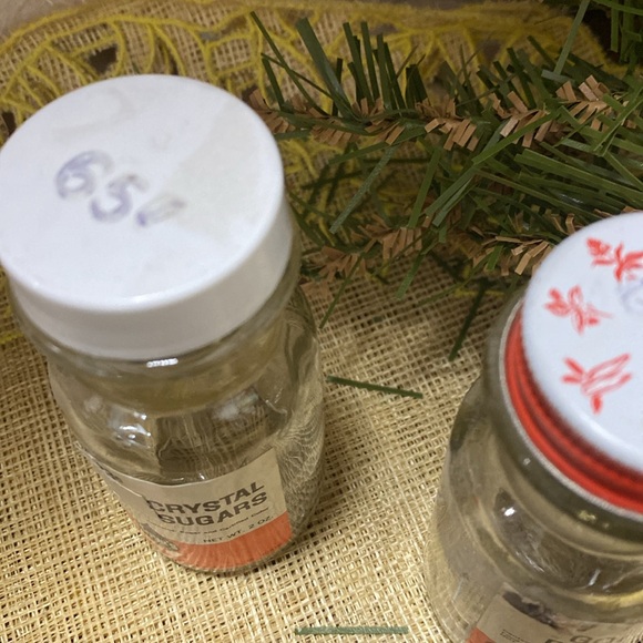 Vintage Tones Holiday Sprinkles Jars - Picture 4 of 4